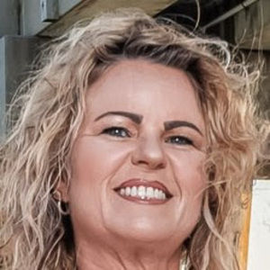 Meet your Posher, Holly